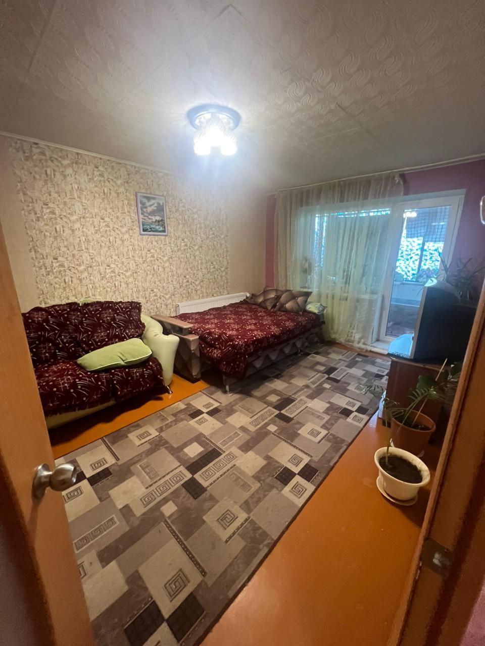 2-к квартира, 50м², 2/2 эт