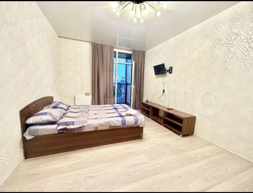 1-к квартира, 42м², 3/25 эт